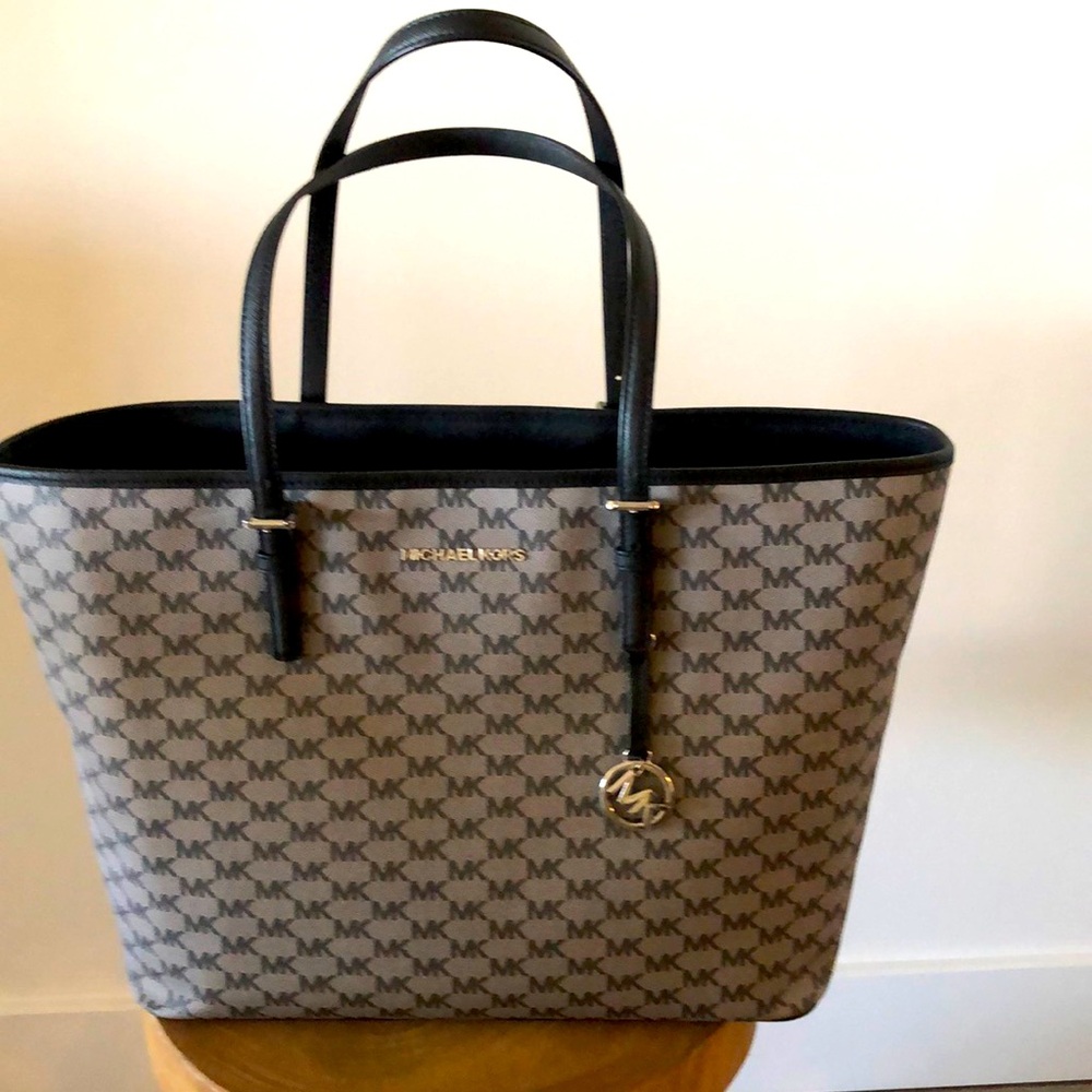 Large Tote - image 1